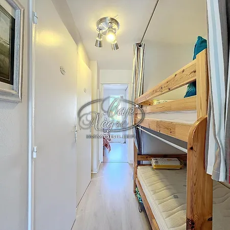 Familial Pour 4 Personnes A 150m De La De Cavaliere - Apartment Le Lavandou