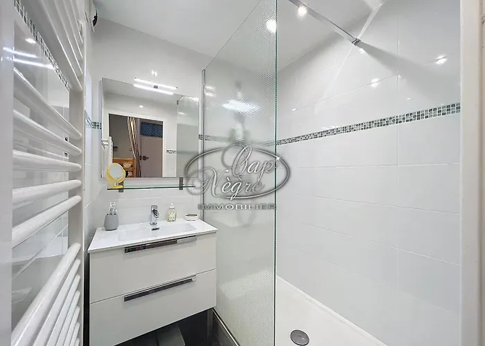 Apartman Familial Pour 4 Personnes A 150m De La De Cavaliere - *